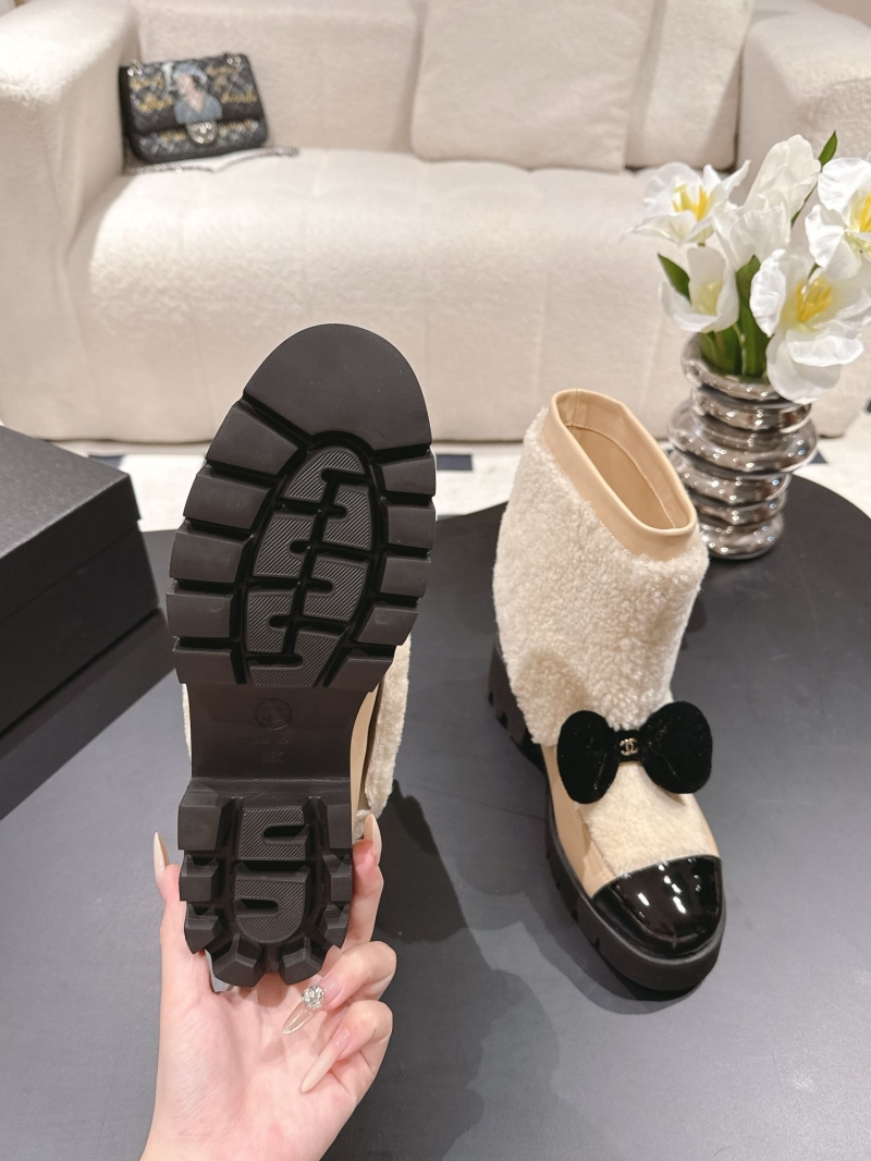Ch**el boots